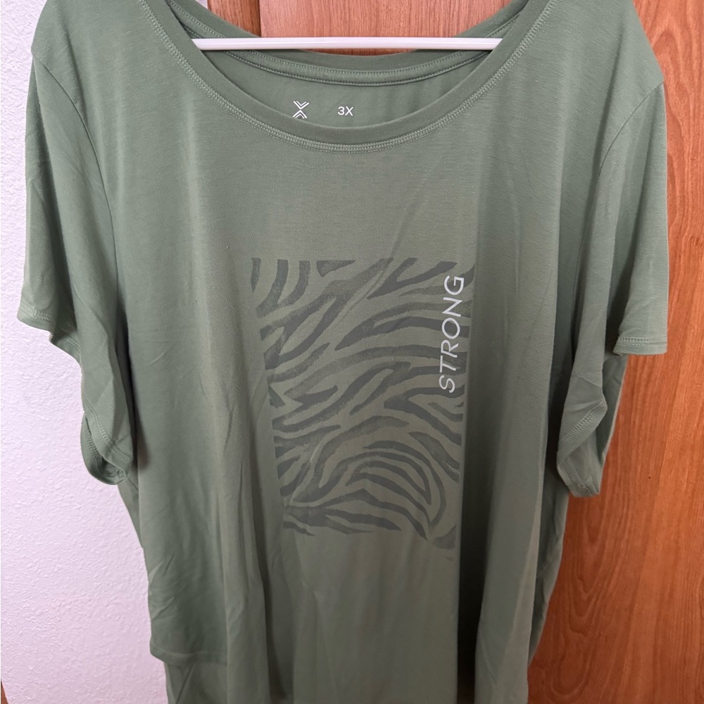 Xersion Olive Zebra Print Women's Tee